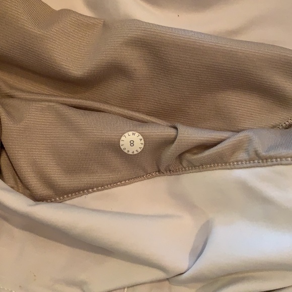 Lululemon shorts - Picture 4 of 4